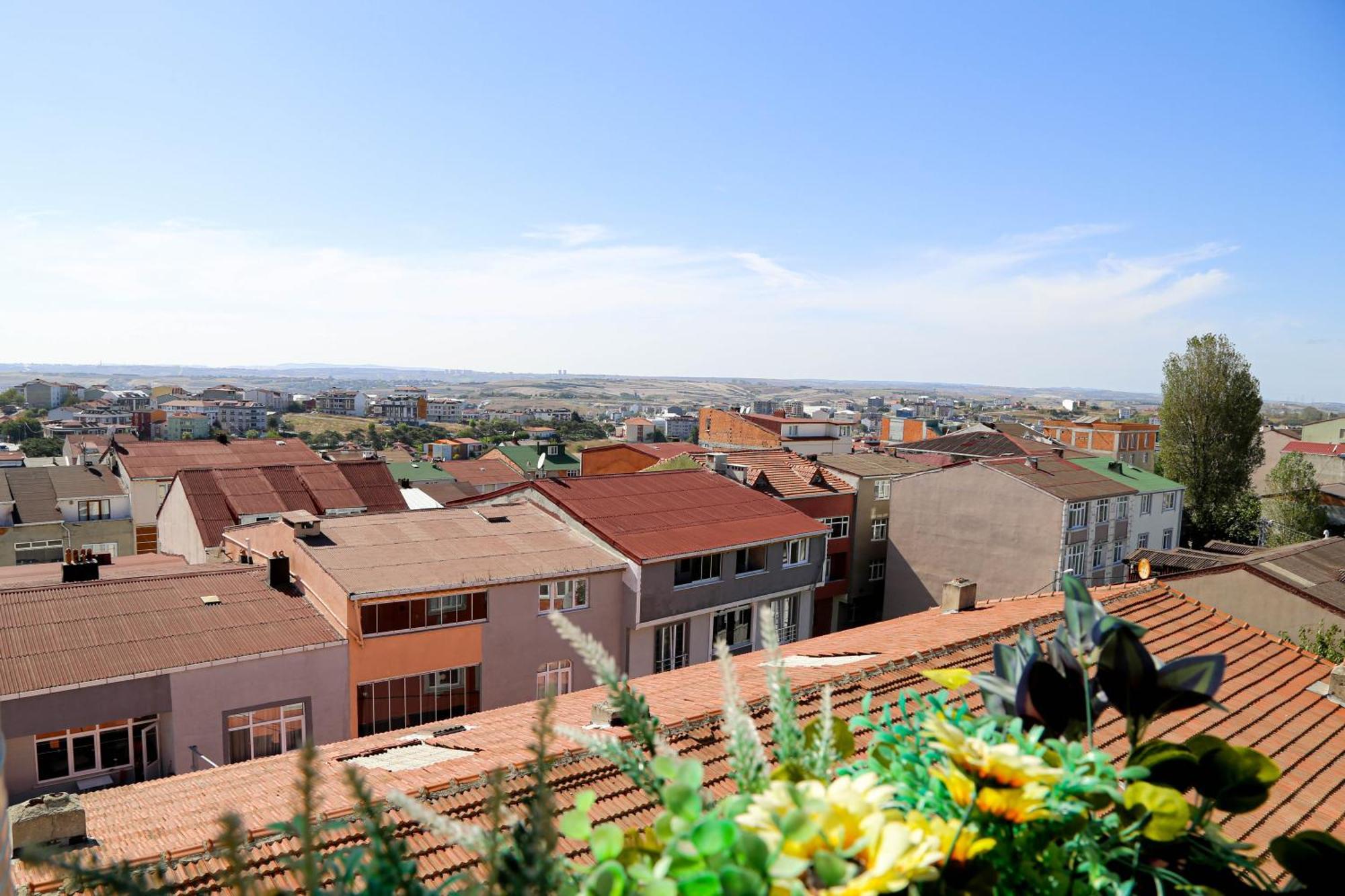 Axu Airport Hotel Arnavutkoy Экстерьер фото View of the town